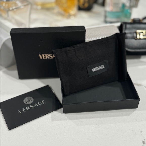 Versace Card Holder - Picture 3 of 4